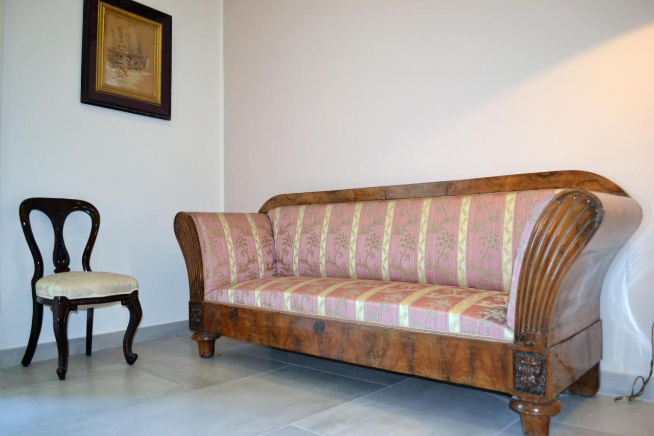 Questo Rinascimento Casa Brigitte Naples Extérieur photo
