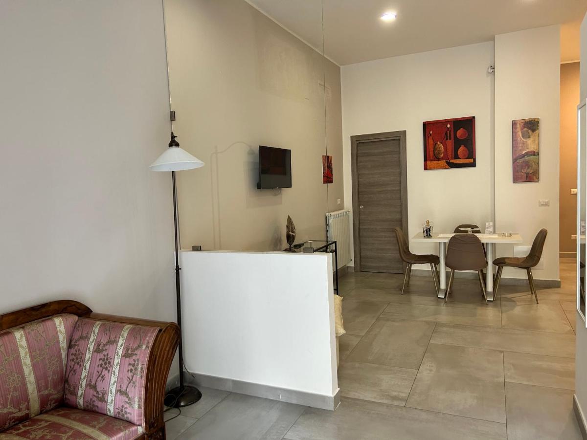 Questo Rinascimento Casa Brigitte Naples Extérieur photo